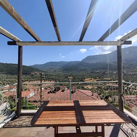Portolos House: Escape To Ithaca 度假居