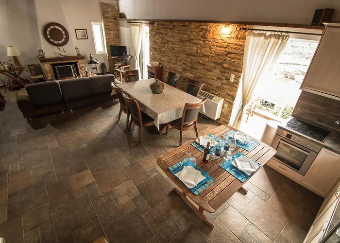 別荘 Portolos House: Escape To Ithaca *